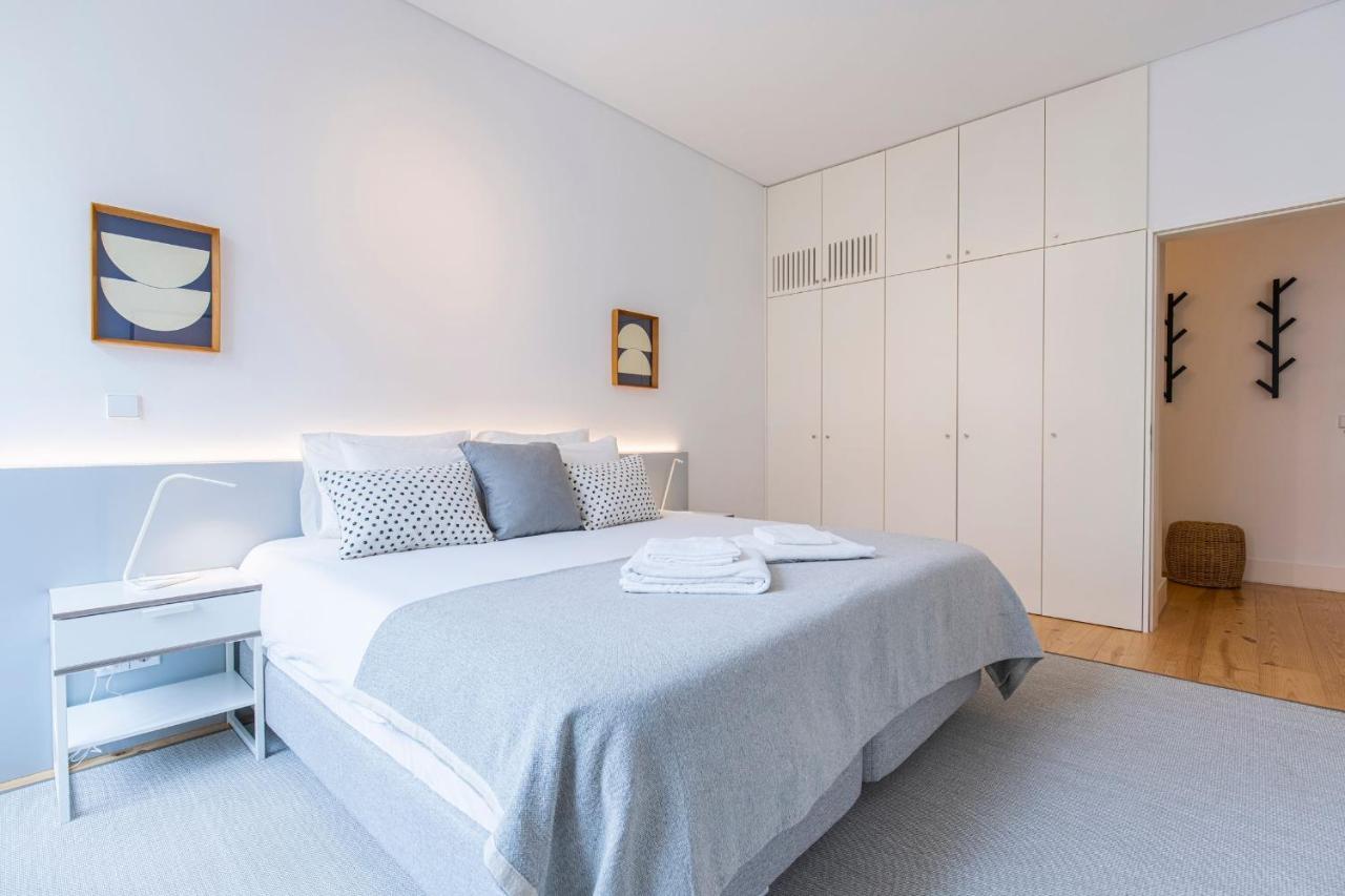 Modern Rustic Flat In Santos By Lovelystay Lissabon Exterior foto